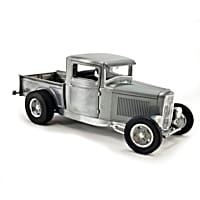 1:18-Scale Hammered Steel 1932 Ford Diecast Pickup Featuring