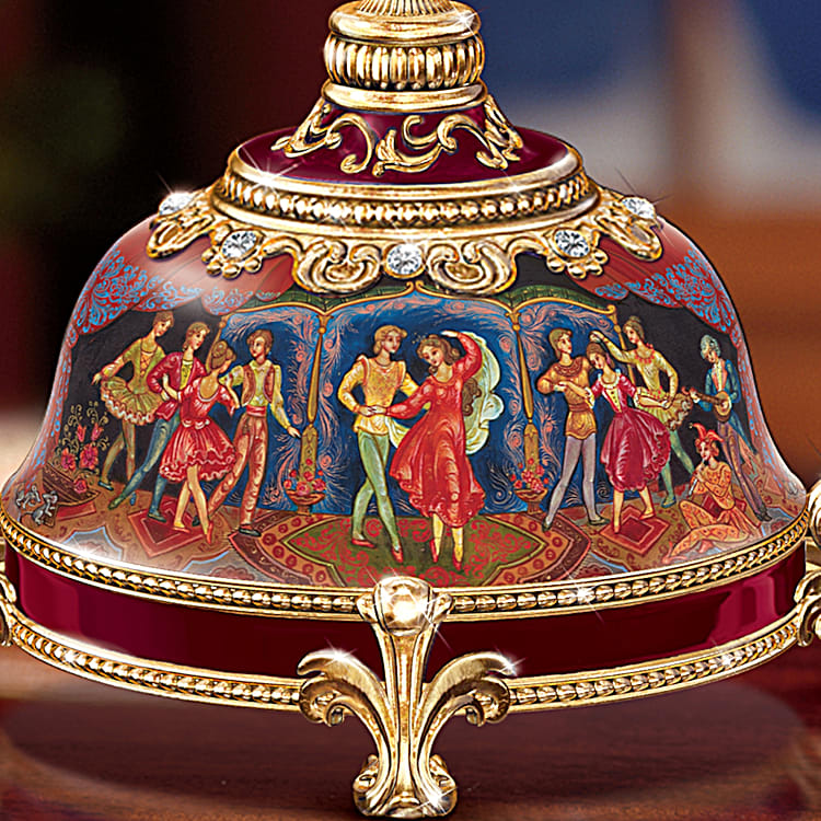 お歳暮・冬ギフト特集2024 Clara And The Nutcracker Egg Music Box – The Bradford Exchange オルゴール