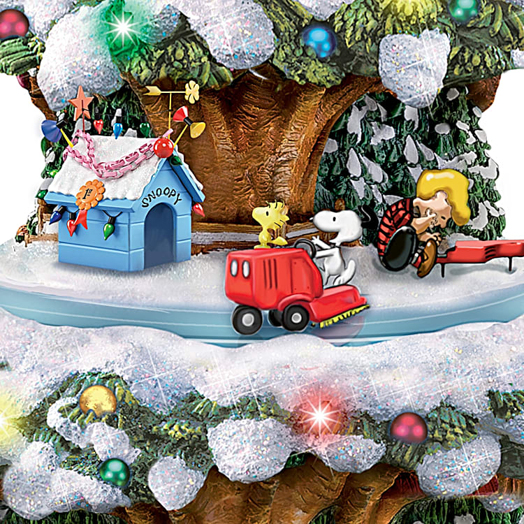 Snoopy on sale christmas tree
