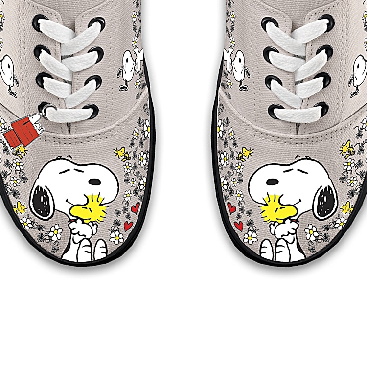 Women's Snoopy Shoes – PEANUTS Sneakers With Snoopy And Women's Snoopy Shoes – PEANUTS Sneakers With Snoopy And