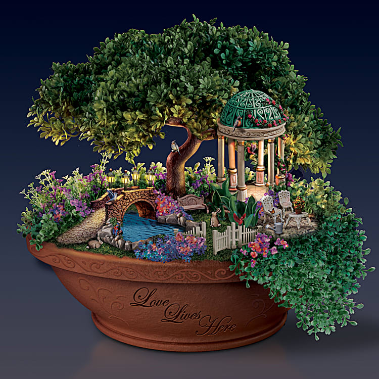 Thomas Kinkade Love Lives Here Floral Garden Table Centerpiece