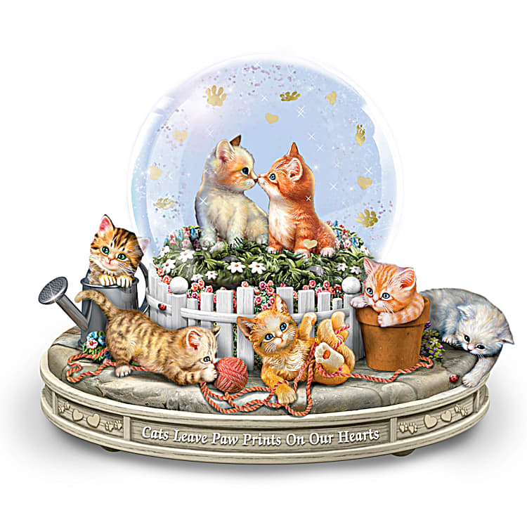 Paws itively Precious Rotating Musical Glitter Globe