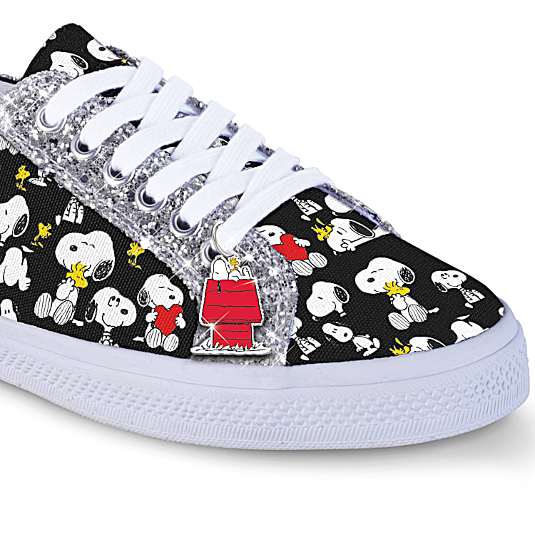 Snoopy canvas shoes on sale