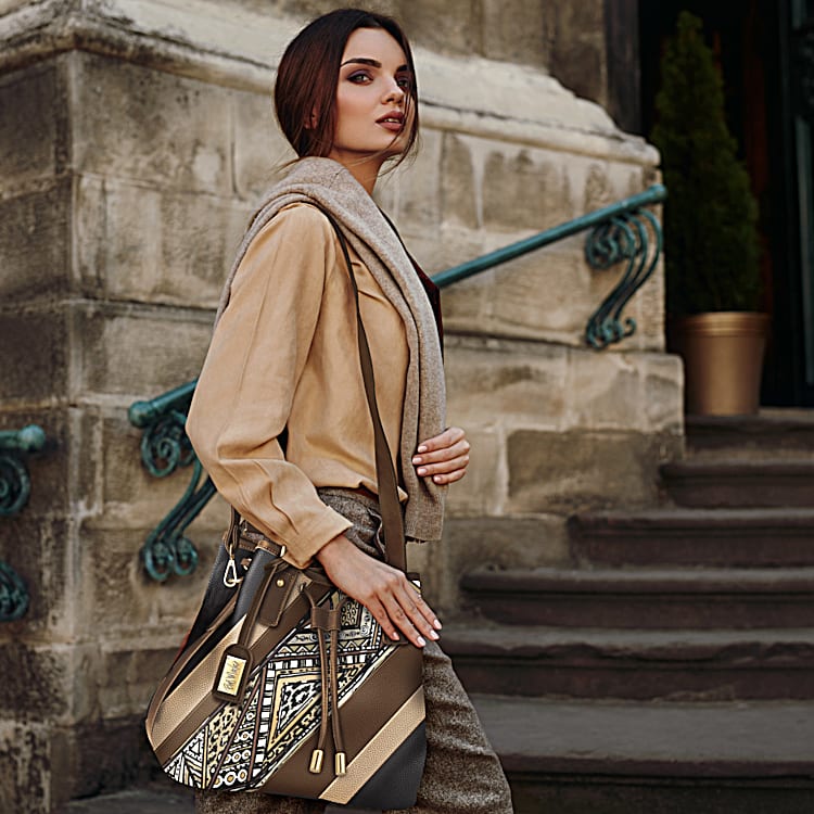 Bob mackie tote new arrivals