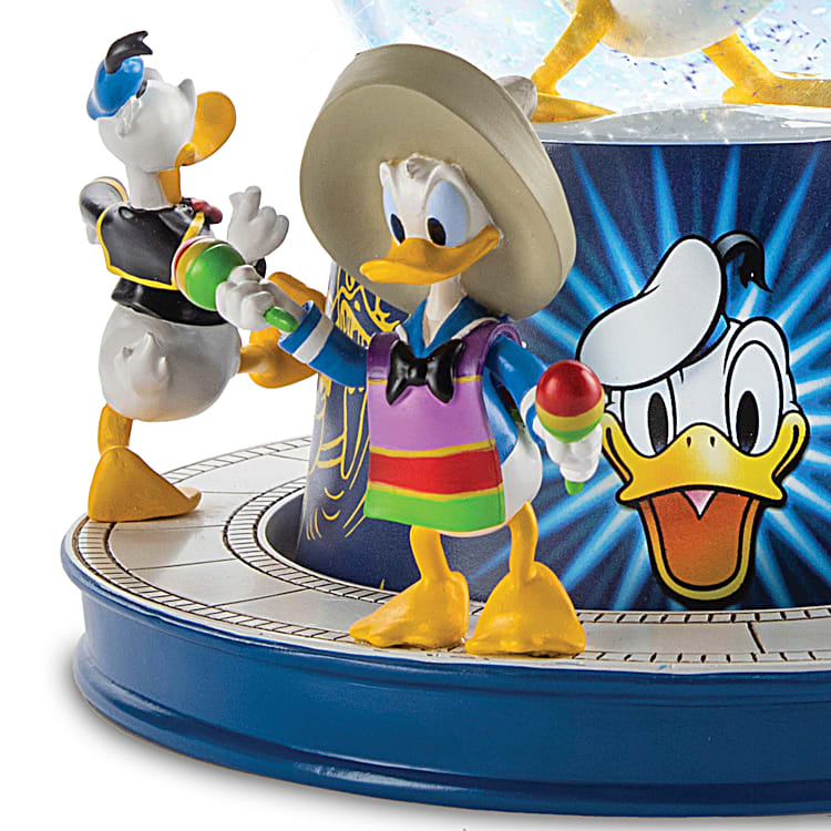 Disney Donald Duck Glitter Globe With Sculpted Figures Of