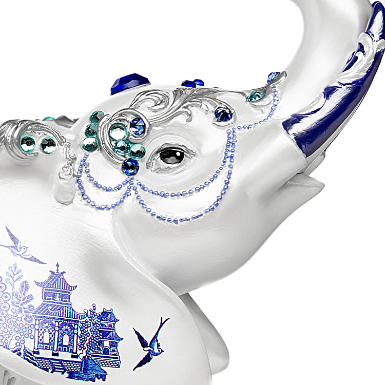 Sparkling Blue Willow Hand-Painted Porcelain Cat Figurine With A Blue  Willow China Pattern & Adorned With Svenka Crystals