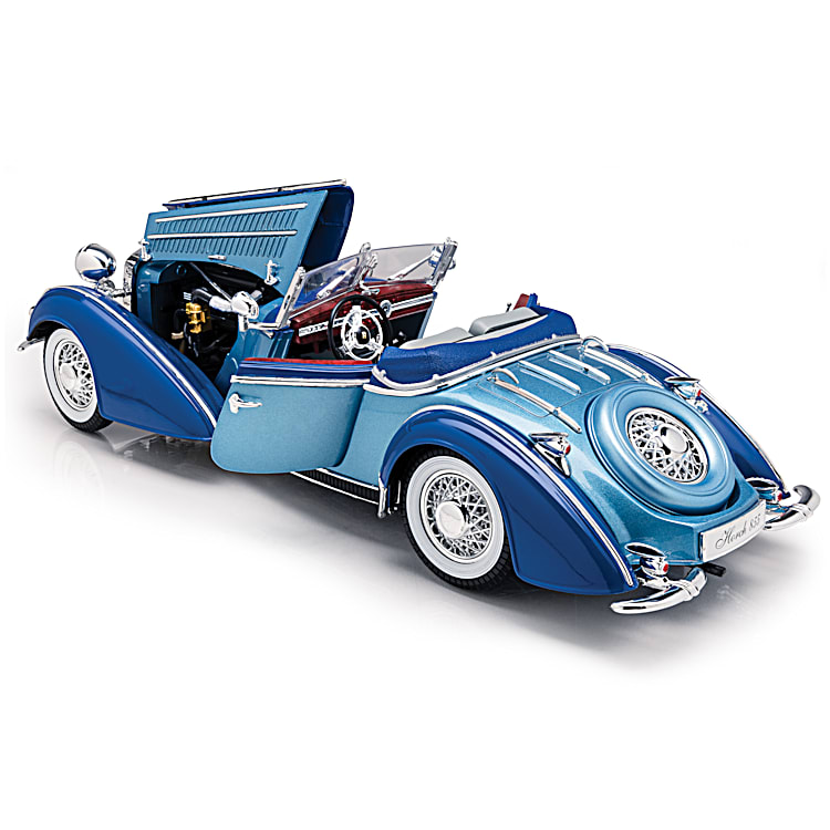 1939 Horch 855 Roadster 1:18-Scale Diecast Car Featuring An