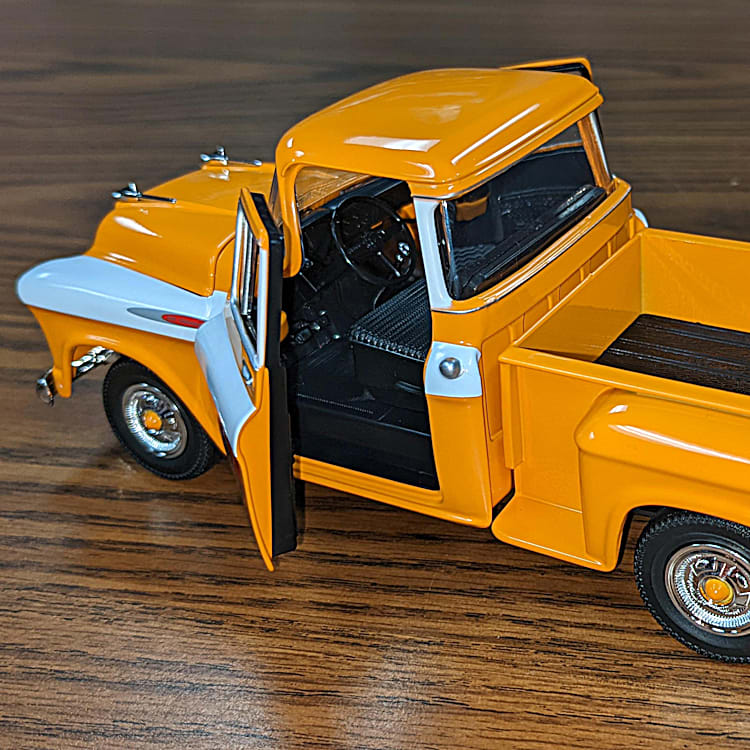 Diecast shop chevy trucks