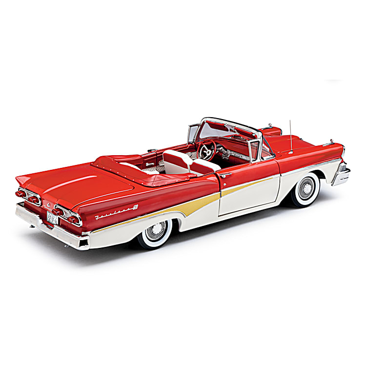 1958 Ford Fairlane 500 Sunliner 1:18-Scale Diecast Car With A Torch Red And  White Two-Tone Finish