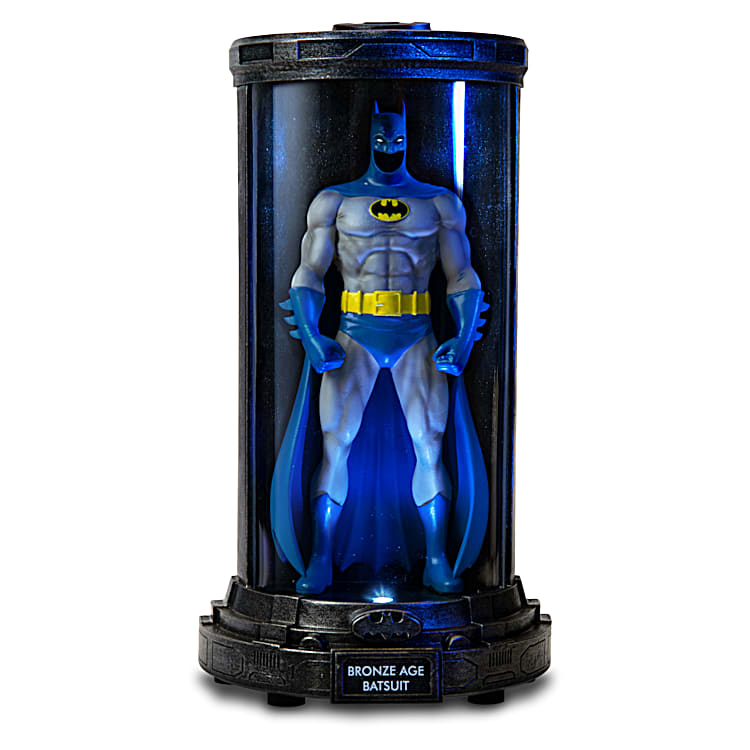 DC Comics BATMAN Sculptures Featuring Different Batsuit