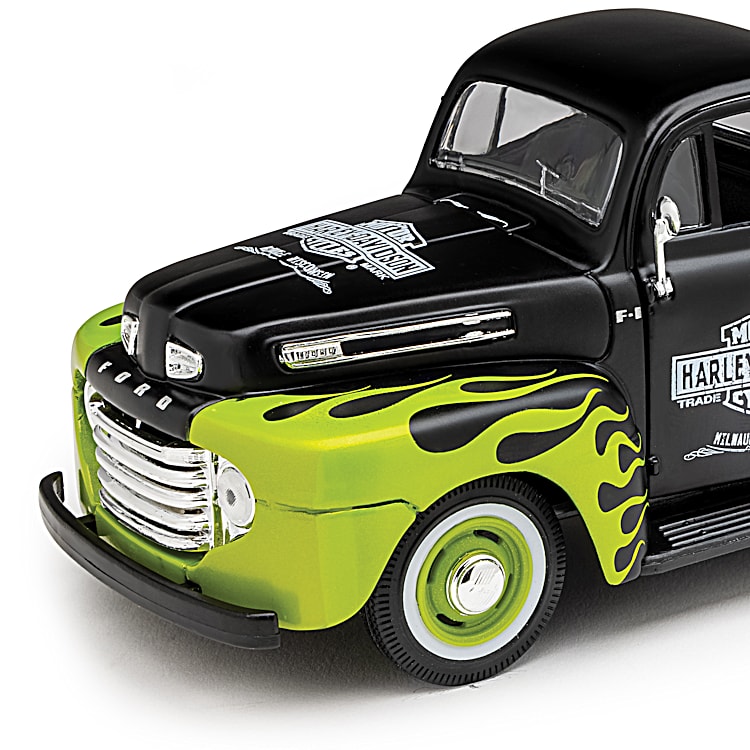 2-in-1 Diecast Truck & Harley-Davidson Motorcycle Collection