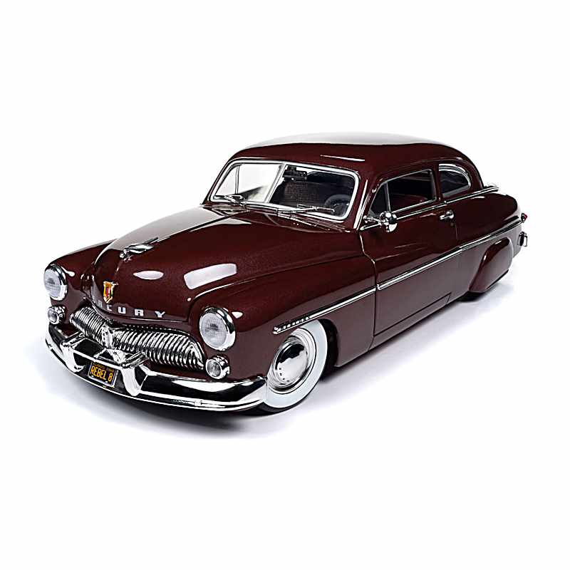 1949 Mercury Eight Coupe 1:18-Scale Diecast Car Featuring A