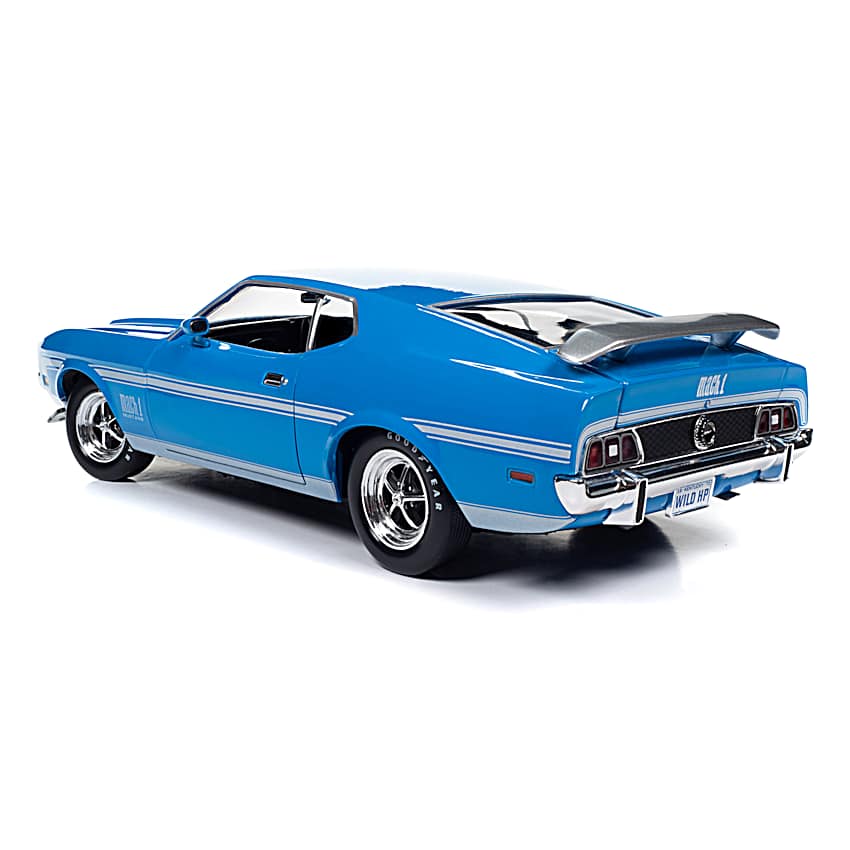 1972 Ford Mustang Mach 1 1:18-Scale Diecast Car With A Fastback