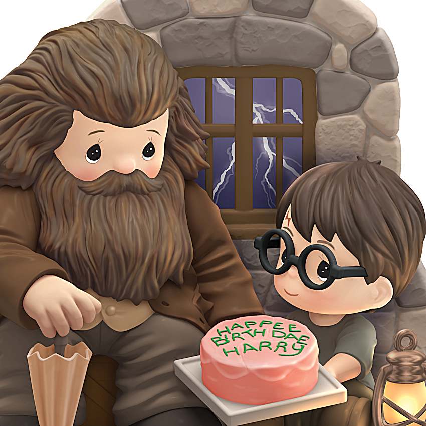 Illuminated HARRY POTTER Figurine Of Harry And HAGRID Celebrating
