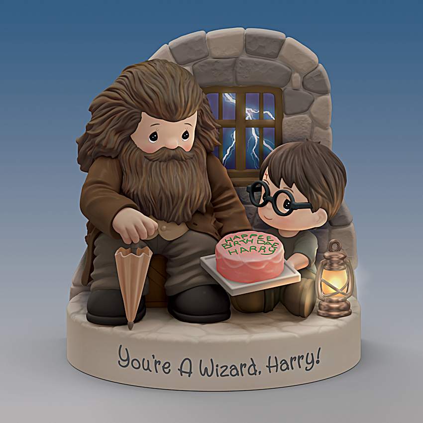 Illuminated HARRY POTTER Figurine Of Harry And HAGRID Celebrating