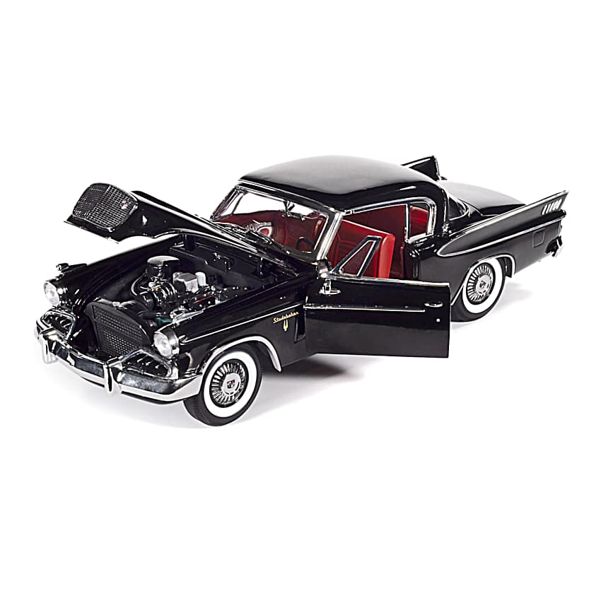 1957 Studebaker Golden Hawk Coupe 1:18-Scale Diecast Car Featuring