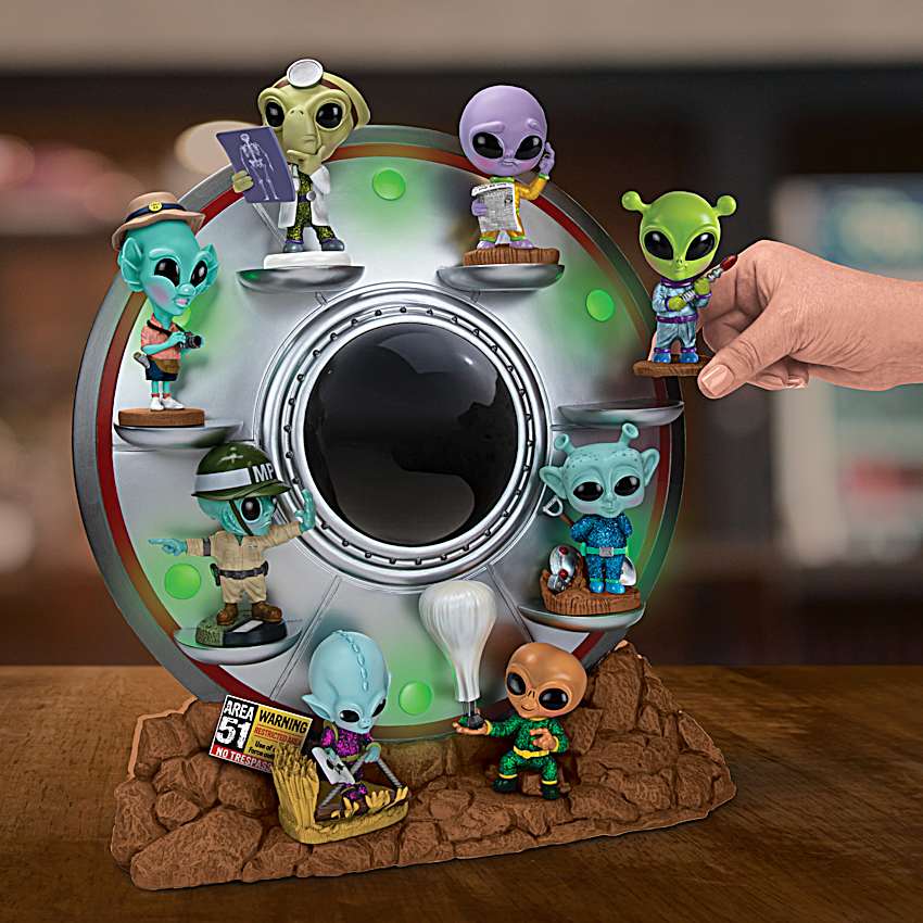 Return To Roswell Figure Collection Featuring Hand-Painted