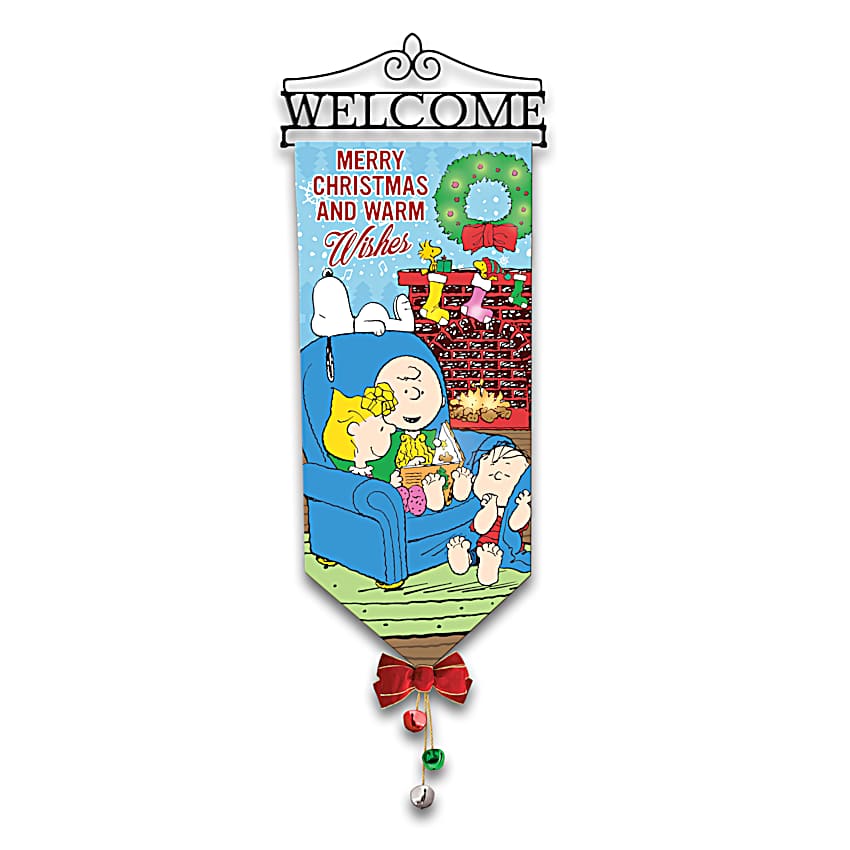 PEANUTS Illuminated Fabric Banners Adorned With Seasonal Snoopy