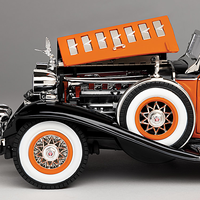 1:18-Scale Cadillac Diecast Car Collection Featuring The 32 V-16