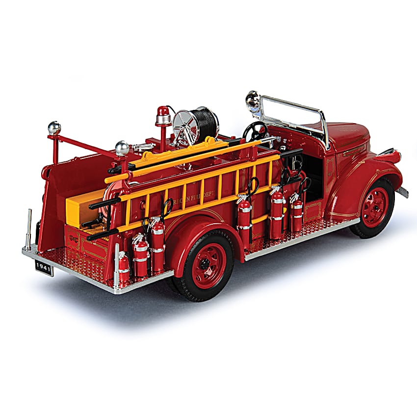 A Heroes Tribute 1:32-Scale Diecast Fire Truck Collection