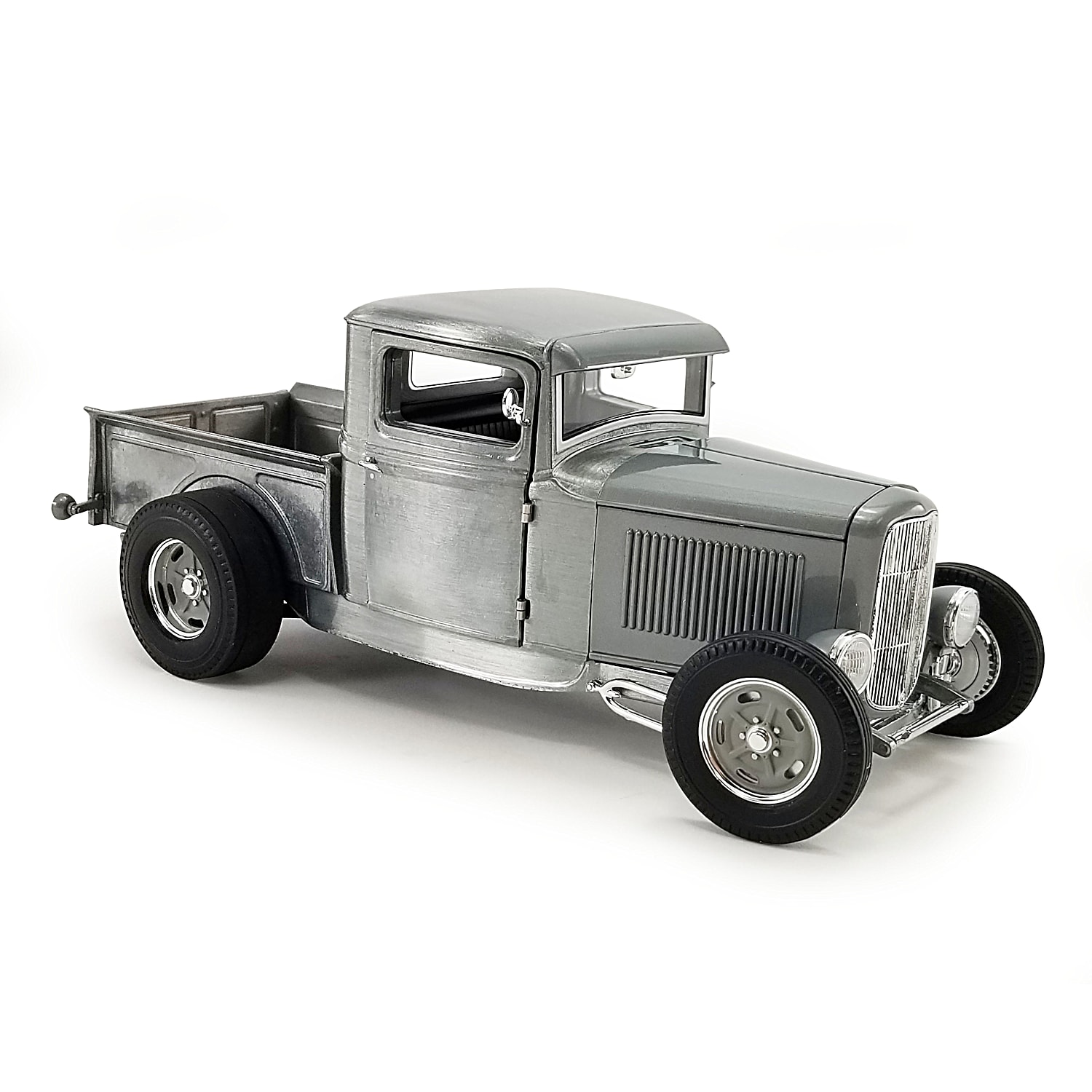 1 18 Scale Hammered Steel 1932 Ford Diecast Pickup Featuring