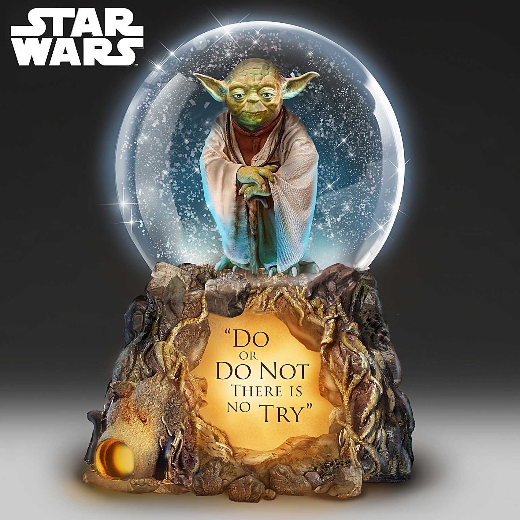 STAR WARS Jedi Master Yoda Illuminated Musical Glitter Globe