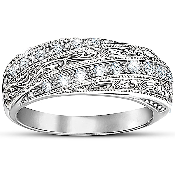 Women's Ring: Diamond Elegance