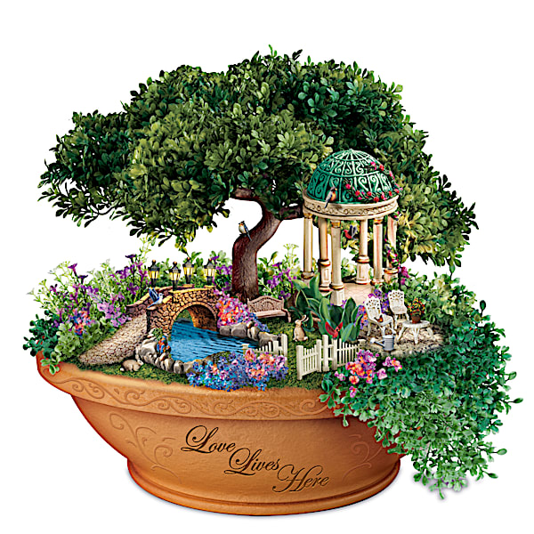 Thomas Kinkade Love Lives Here Floral Garden Table Centerpiece