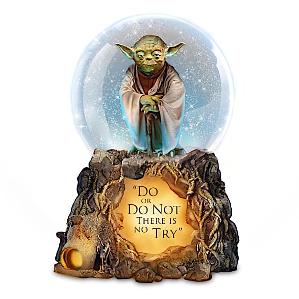 STAR WARS Jedi Master Yoda Illuminated Musical Glitter Globe