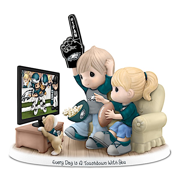 Figurine: Every Day Is A Touchdown With You Eagles Figurine