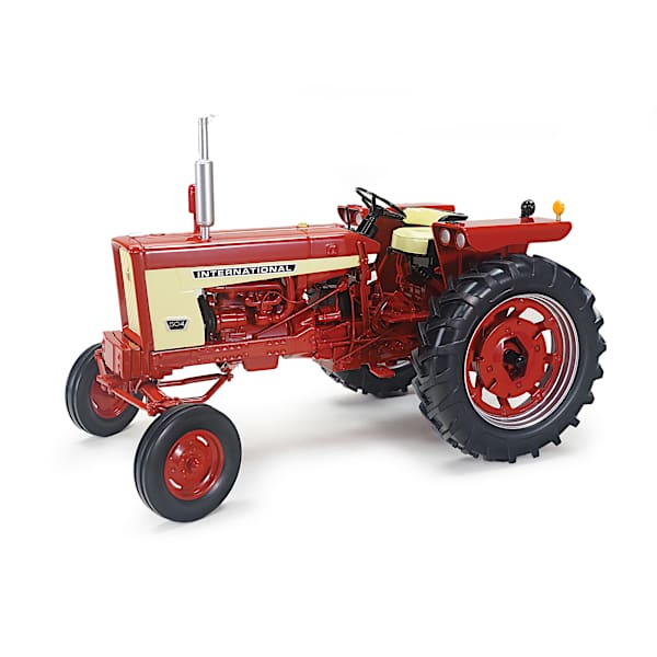 Ground-Breaking International 504 Tractor In 1:16-Scale