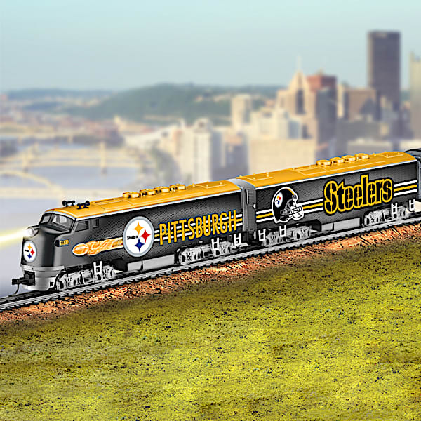 Pittsburgh Steelers Electric Train With Lighted Locomotive