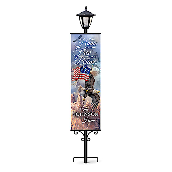 Patriotic Personalized Welcome Banners With Solar Lamppost