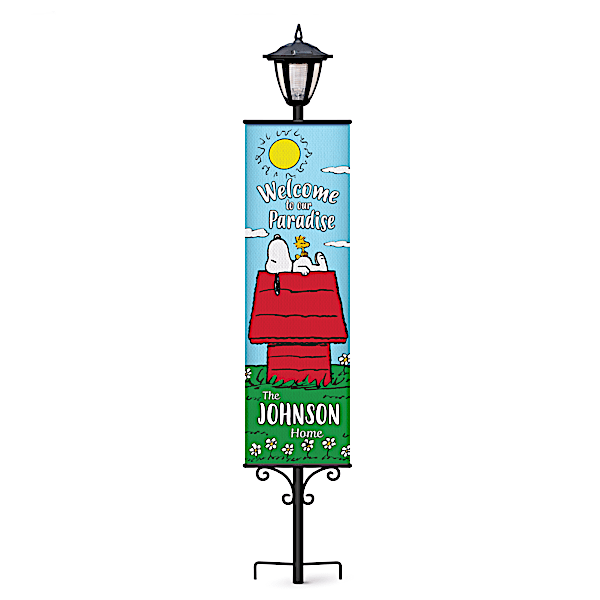 PEANUTS Personalized Welcome Banners With Solar Lamppost