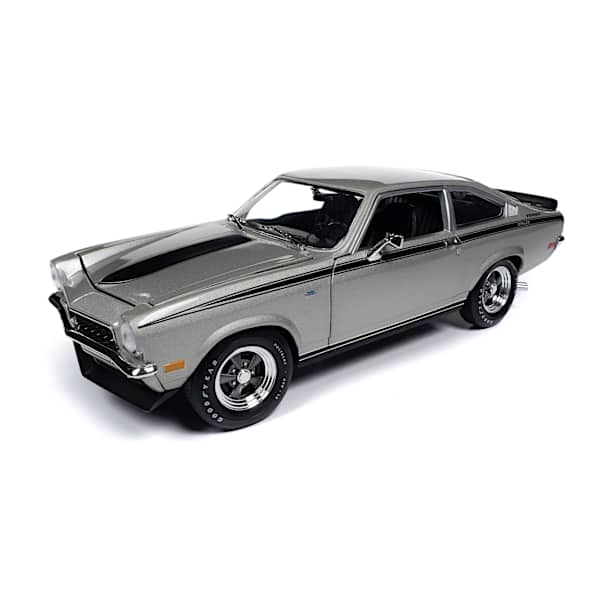 1:18-Scale Yenko-Inspired Chevrolet Muscle Car Diecast Cars