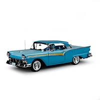 1957 Ford Fairlane 500 Skyliner Diecast Car