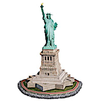 Statue Of Liberty Illuminated Sculpture For Train Displays
