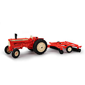 Allis-Chalmers D19 Diecast Tractor And Disk Harrow Set