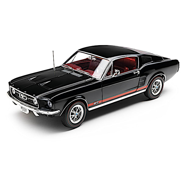 1967 Ford Mustang GT 1 18 Scale Diecast Car Featuring A Raven Black Finish And Rubber Redline Tires